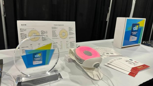 Körpələrin ağlamağını tərcümə edən cihaz nümayiş olunub - VİDEO