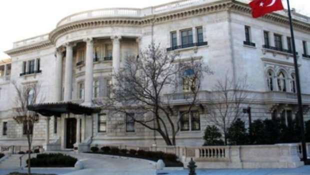 Fransada Türkiyənin Baş Konsulluğuna hücumla əlaqədar 2 nəfər saxlanılıb