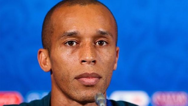 Miranda karyerasını başa vurdu