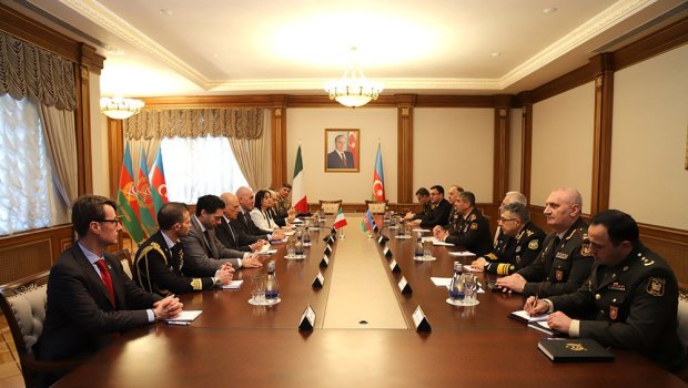 Azərbaycan-İtaliya arasında hərbi təlimlərlə bağlı sənəd imzalandı - FOTO/VİDEO