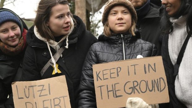 Almaniyada ekoloji fəalların aksiyasına 10 min adam toplaşdı