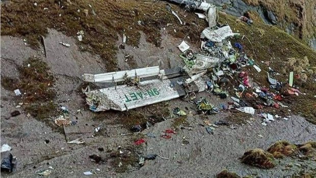 Nepalda təyyarə qəzasında 2 nəfər sağ qalıb