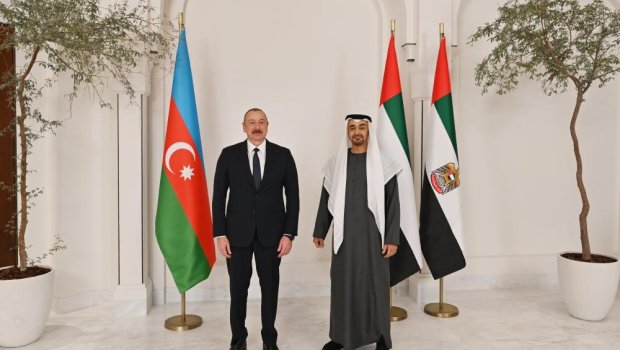 İlham Əliyev BƏƏ Prezidenti ilə görüşdü - FOTO