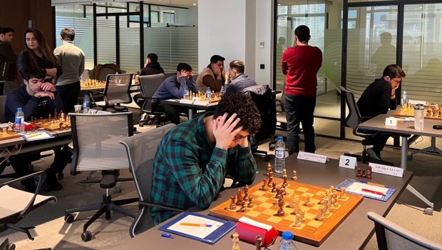 Vasif Durarbəyli Azərbaycan çempionatının lideridir - FOTO 