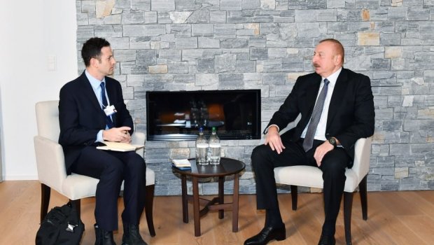 İlham Əliyev Davosda “The Goldman Sachs Group” şirkətinin rəsmisi ilə görüşdü - VİDEO