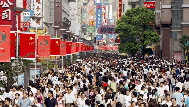 Çin əhalisinin sayı milyarddan aşağı düşə bilər – Sərt PROQNOZ