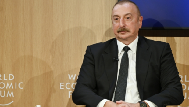 Davosda keçirilən panel iclasında SƏMİMİ ANLAR yaşandı - VİDEO 