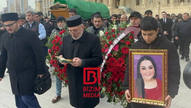 Tünzalə Əliyevanın nəşi dəfn olunmaq üçün qəbristanlığa aparıldı - VİDEO