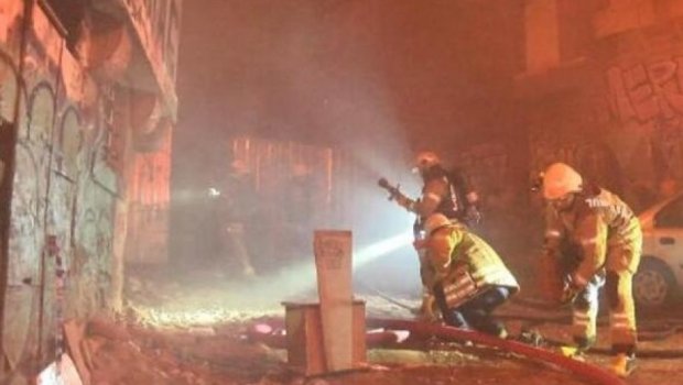 İstanbulda erməni kilsəsi yandı: 2 ölü, 2 yaralı var - VİDEO