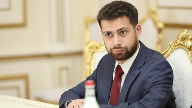 Paşinyan Mirzoyana yeni MÜAVİN seçdi