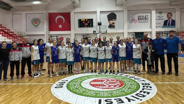 Basketbolçularmız Türkiyə klubuna qalib gəldi