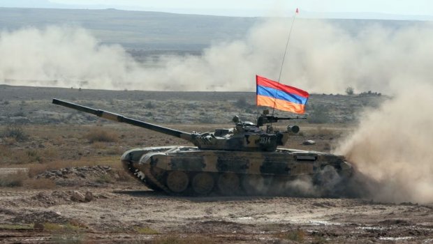 “İran-Azərbaycan gərginliyi pik həddə çatarsa, Tehrana hərbi dəstək verməliyik” - Erməni şərqşünas