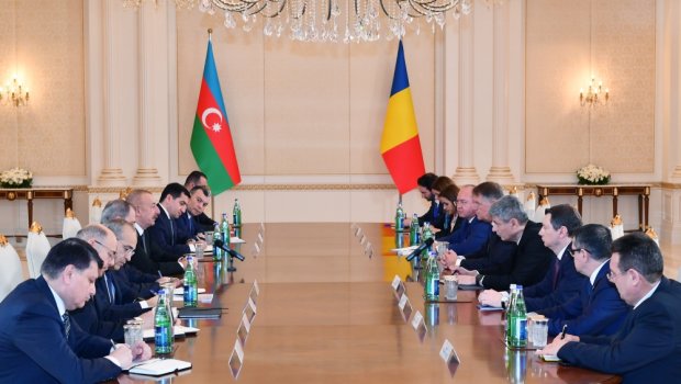 İlham Əliyevin Rumıniyalı həmkarı ilə geniş tərkibdə görüşü olub - FOTO/VİDEO