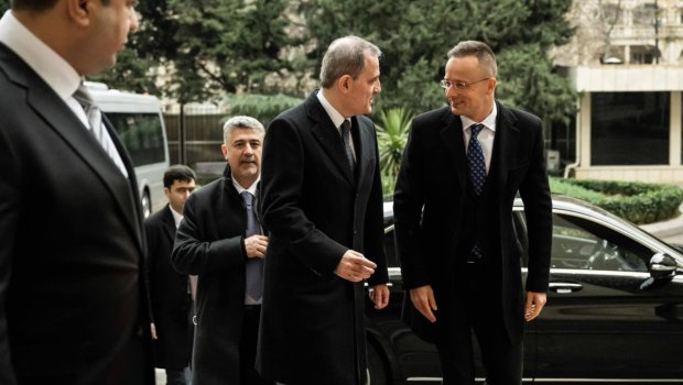 Azərbaycan və Macarıstan XİN rəhbərləri Bakıda görüşüb - VİDEO