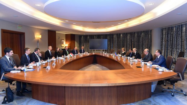 Azərbaycan Macarıstanla birgə layihələrin reallaşdırılmasını müzakirə edib - FOTO