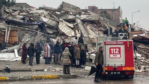 Türkiyədə İNSAN TƏLƏFATI yaşanır: 2316 ölü, 13 mindən çox yaralı – YENİLƏNİB 