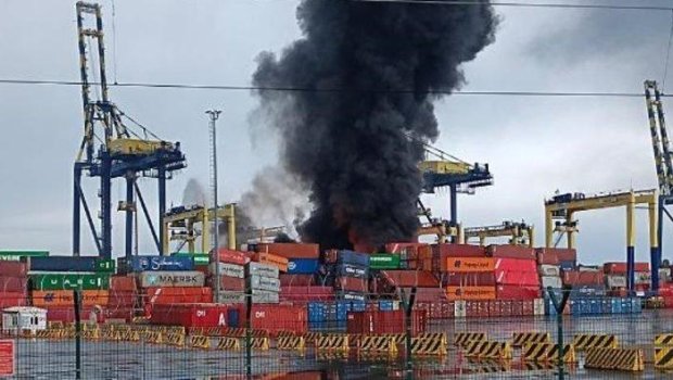 Türkiyənin İsgəndərun limanı YANIR – ANBAAN VİDEO 