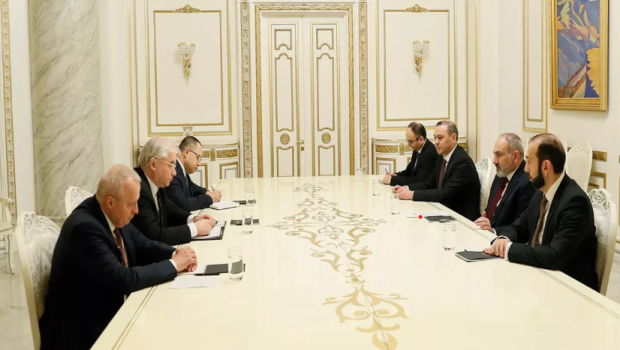 Paşinyan Rusiya rəsmisi ilə Azərbaycanla münasibətlərin normallaşmasından danışdı