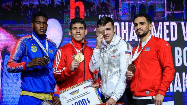 2 boksçumuz Qızıl kəmər seriyasının qalibi OLDU - FOTO 