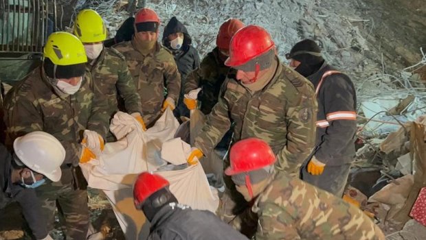 Xilasedicilərimiz Türkiyədə dağıntılar altından 51 nəfəri SAĞ ÇIXARIB – FOTO/VİDEO 
