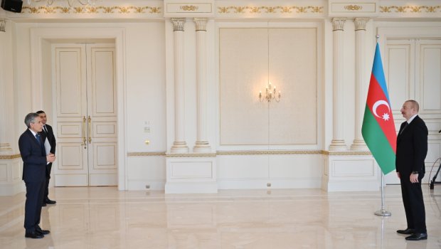 Prezident San-Marinonun yeni səfirinin etimadnaməsini qəbul edib - FOTO