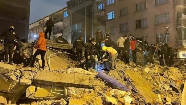 “Türkiyədə zəlzələ bölgəsində olan 9 azərbaycanlıdan xəbər ala bilmirik” – RƏSMİ 