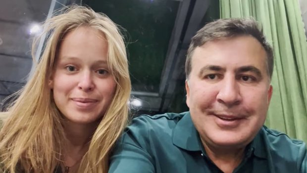 Sevgilisi Saakaşvilidən ayrıldı – SƏBƏB