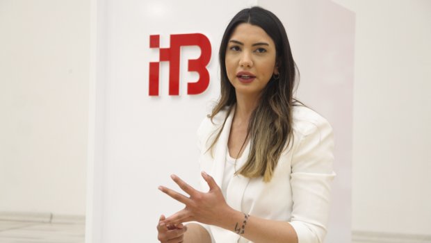 Fulya Öztürk FHN-in mobil hospitalının heyətinə TƏŞƏKKÜR ETDİ - VİDEO 