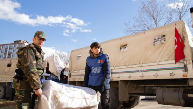 Könüllülərimiz zəlzələ bölgəsində fəaliyyətini davam ETDİRİR - FOTO
