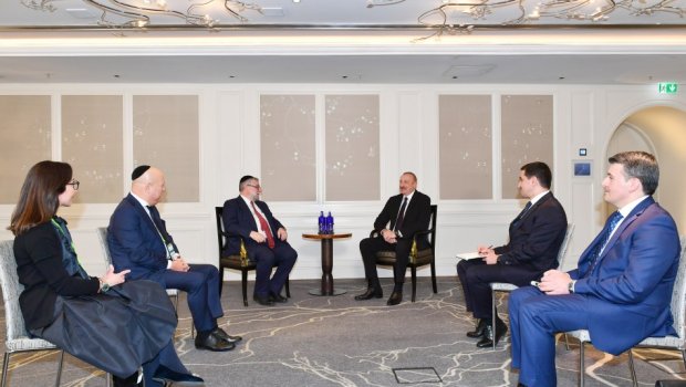 Pinhas Qoldşmit: “Azərbaycanda müxtəlif dinlərin nümayəndələrinə yaradılmış şərait digər ölkələrə nümunədir”