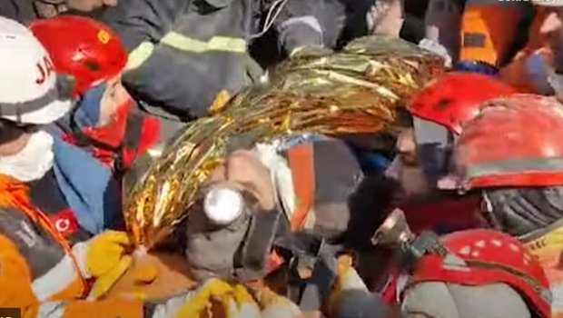 Türkiyədə MÖCÜZƏLƏR DAVAM EDİR: 278 saat sonra 45 yaşlı kişi xilas edildi - VİDEO 