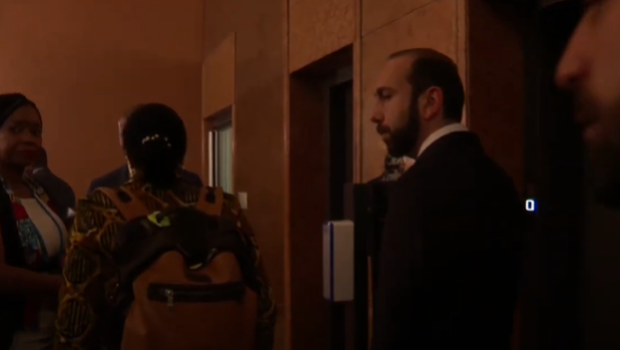 Mirzoyan azərbaycanlı jurnalistin sualına cavab tapmayıb, çıxış yolunu qaçmaqda gördü – ANBAAN VİDEO 