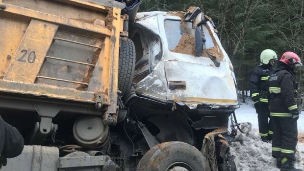 Belarusda dəhşətli qəza: 11 ölü, 6 yaralı var