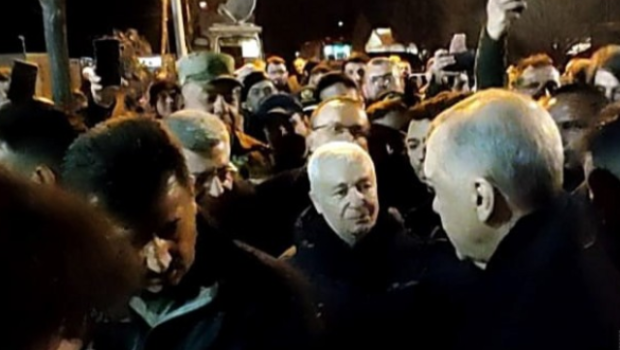 Ərdoğan Kahramanmaraşda Azərbaycan axtarış-xilasetmə qrupunun rəhbəri ilə görüşdü - VİDEO 