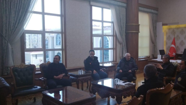 Karaman valisi Kahramanmaraşda general Etibar Mirzəyevlə görüşdü