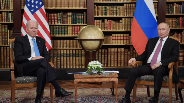 Bayden Putinin nüvə silahına əl atmayacağını düşünür