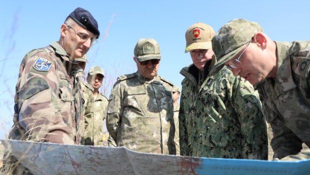 Hatayda NATO-nun göndərdiyi konteyner şəhərcik qurulur – FOTO