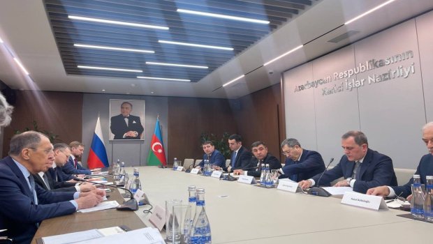 Azərbaycan-Rusiya XİN rəhbərlərinin geniş tərkibli görüşü keçirilir - FOTO