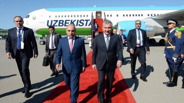 Özbəkistan Prezidenti Azərbaycana gəldi