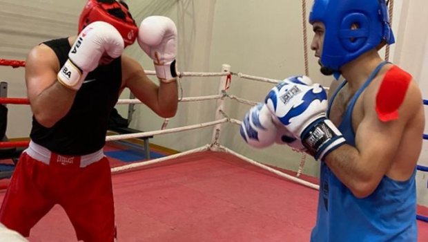 Boksçularımız Qazaxıstanda dünya çempionatına hazırlaşır