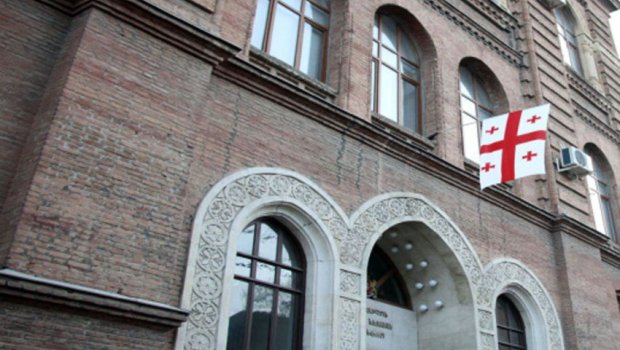 Tbilisidə və Gürcüstanın daha 10 şəhərində qadınlar aksiya keçirir