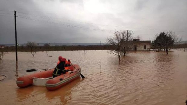 Türkiyədə sel səbəbiylə axtarış-xilasetmə işləri davam edir