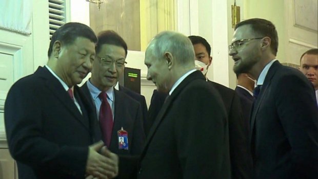 Çin lideri ilə Putin arasında MARAQLI DİALOQ – VİDEO  