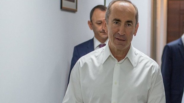 Köçəryan müalicə üçün Almaniyaya GETDİ