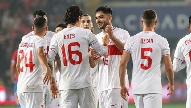 Türklər İrəvanda erməniləri SUSDURDU: Hesab 2-1 - VİDEO