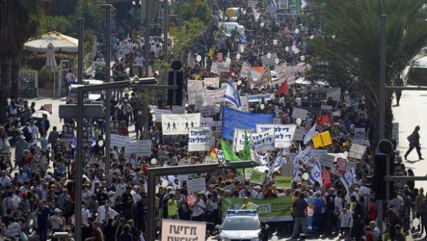 İsraildə məhkəmə islahatlarına qarşı mitinq keçirildi - VİDEO