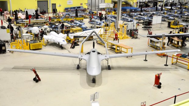 Türkiyədə yeni “Bayraktar TB3” dronu nümayiş olundu - FOTO