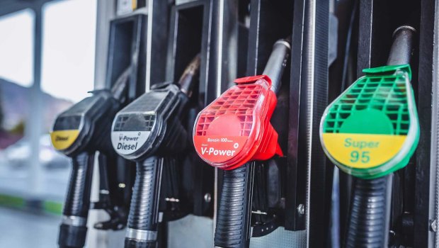 Aİ benzin və dizellə işləyən yeni avtomobillərin satışını qadağan edəcək