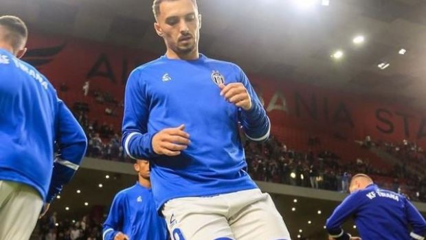 “Qarabağ” kosovolu hücumçu ilə maraqlanır