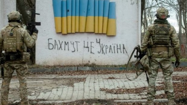 Rəsmi Kiyev Baxmutun işğalı barədə məlumatı təkzib etdi